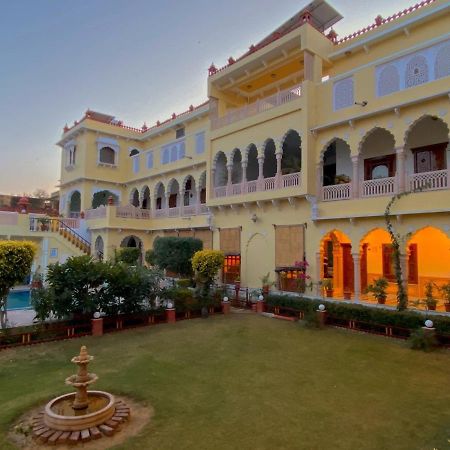 The Grand Haveli And Resort Nawalgarh Екстериор снимка