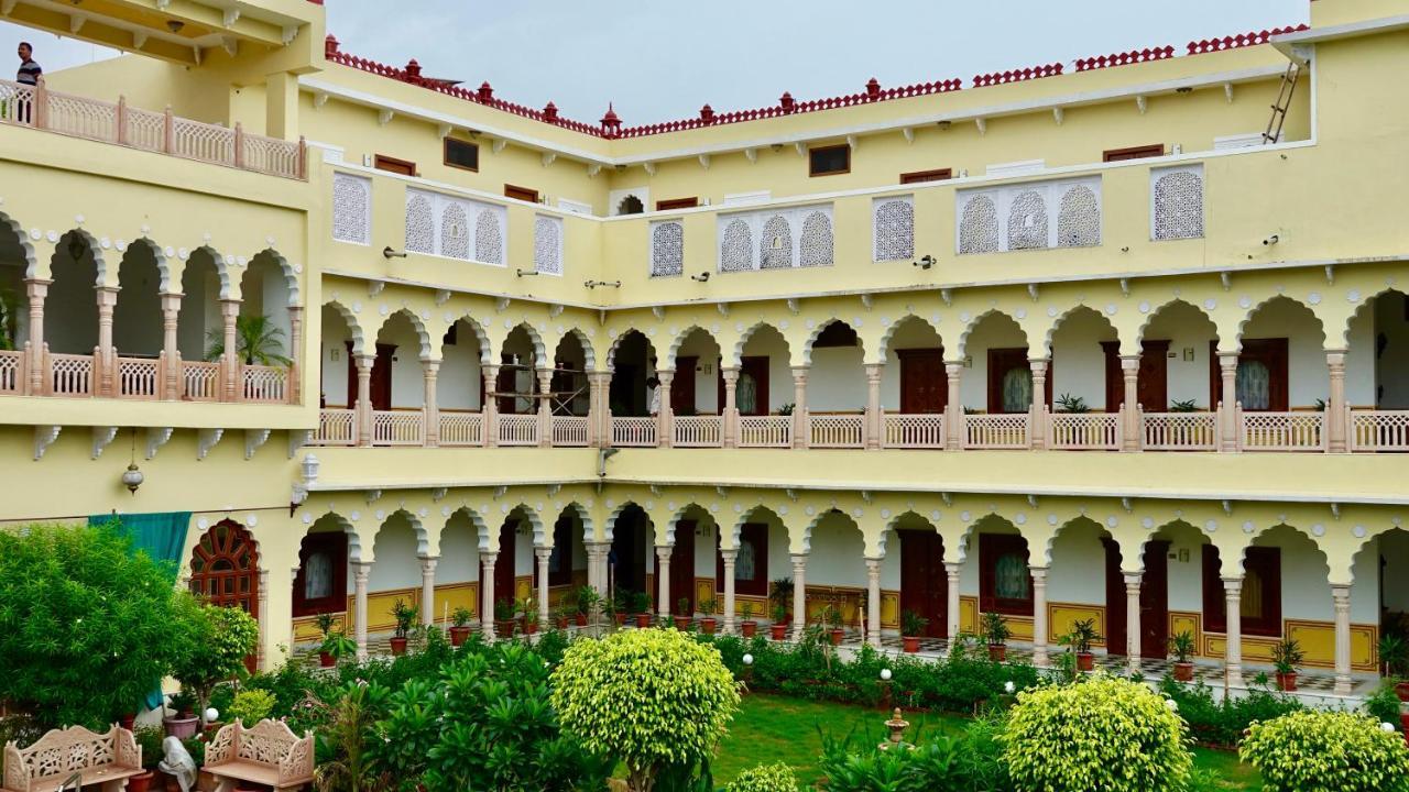 The Grand Haveli And Resort Nawalgarh Екстериор снимка